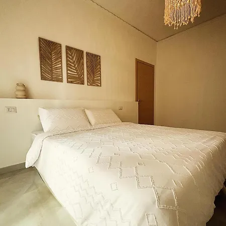 Rosa Apartment